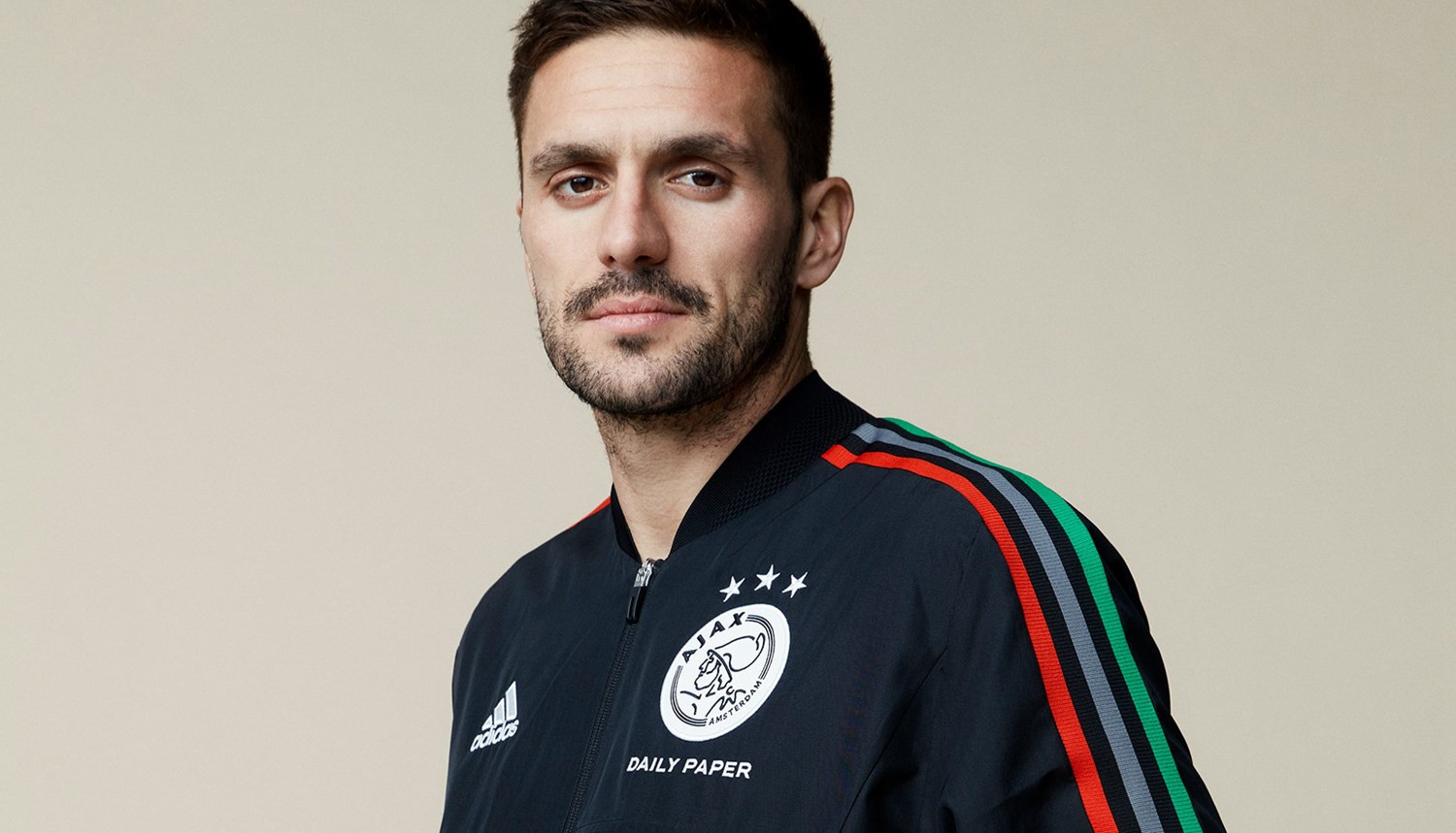 成就而被众 成就而被众