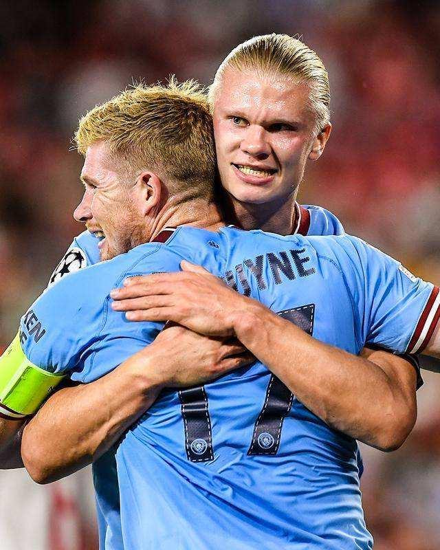 还涉足足球 还涉足足球