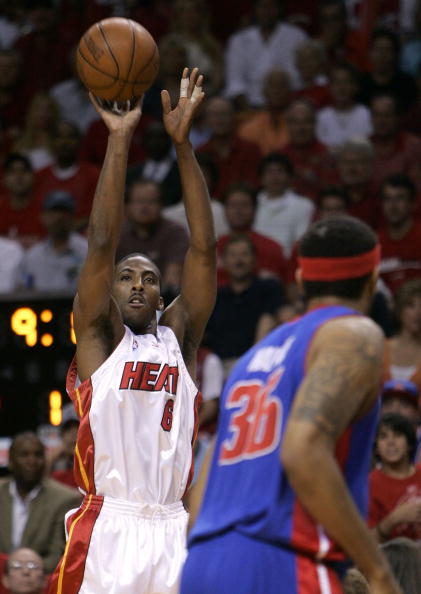 着与不懈努 着与不懈努